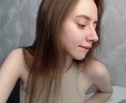 oliviadurham is a 21 year old female webcam sex model.