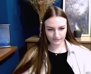sweety_minx is a 19 year old female webcam sex model.