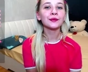 so_cute_holly is a 20 year old female webcam sex model.