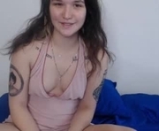 dumlala is a 18 year old female webcam sex model.