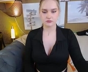 sofia_lovelyc is a 20 year old female webcam sex model.