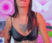 kendal_westt is a  year old female webcam sex model.