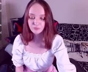 maisiefox is a 23 year old female webcam sex model.