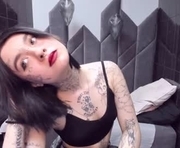 emily_fancy is a 18 year old female webcam sex model.