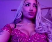 hazeeell is a 25 year old female webcam sex model.