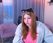 juli_kisss is a 20 year old female webcam sex model.