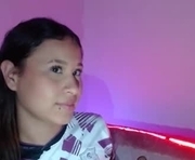 hanna_millers_18 is a 18 year old female webcam sex model.