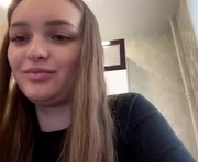 blush_flame_twinkle_nyaa is a 18 year old female webcam sex model.