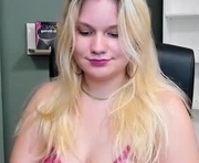 samanthax_pink is a 21 year old female webcam sex model.