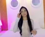 lucyowenss is a 25 year old female webcam sex model.