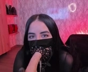 evelyn_joness_ is a  year old female webcam sex model.