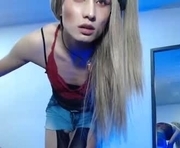 wanderlust_xxx is a 19 year old shemale webcam sex model.