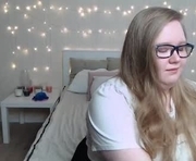 anya_muna is a 21 year old female webcam sex model.