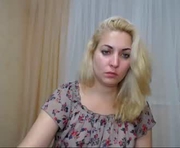 ohsweetiren is a 29 year old female webcam sex model.