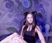 _lovely_luna is a 19 year old female webcam sex model.