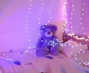 secret_of_happines is a 23 year old female webcam sex model.