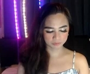 eilleh_loure is a  year old shemale webcam sex model.