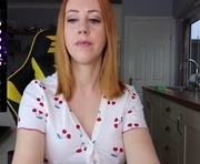 stripmequick is a 40 year old female webcam sex model.