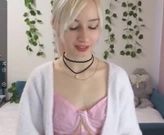 judy_doll is a 19 year old female webcam sex model.