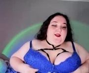 mila_kunii is a 19 year old female webcam sex model.