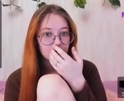 bubble_bunny is a 19 year old female webcam sex model.