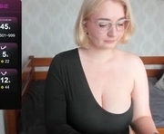 viola911 is a 30 year old female webcam sex model.
