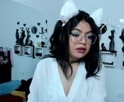 cat_white is a 23 year old female webcam sex model.