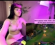 bellax_wtf is a 22 year old female webcam sex model.