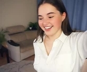 aftonbunkers is a 18 year old female webcam sex model.