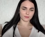 linda_aa is a 25 year old female webcam sex model.