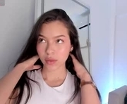 jahde_ is a 23 year old female webcam sex model.