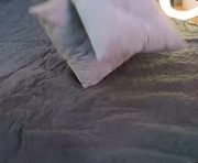vulgarmanners_ is a 18 year old female webcam sex model.