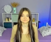 mayrollins is a 20 year old female webcam sex model.