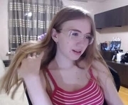 shelleycoote is a 18 year old female webcam sex model.