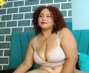 yera_carey is a 23 year old female webcam sex model.
