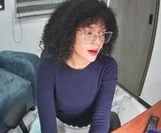 abby_luuu is a 18 year old female webcam sex model.