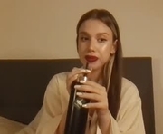 velvetyvice is a 21 year old female webcam sex model.
