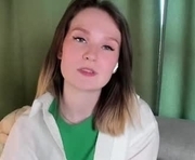 joancrumpton is a 18 year old female webcam sex model.