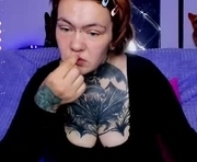 moonyowl is a  year old female webcam sex model.