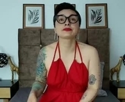 kat_paradisse is a 43 year old female webcam sex model.