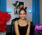queen_vanner is a  year old female webcam sex model.