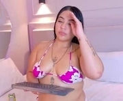 alycuper is a  year old female webcam sex model.
