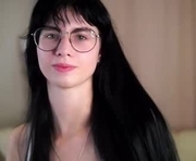 laureljarrar is a 18 year old female webcam sex model.