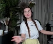 laura_mutti is a 19 year old female webcam sex model.