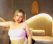 sara_1_r is a  year old female webcam sex model.