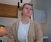 boom_bingo is a 18 year old female webcam sex model.