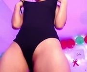 martinna_0 is a 22 year old female webcam sex model.