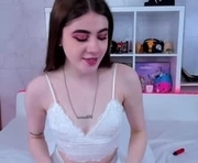 miaswallace is a 20 year old female webcam sex model.