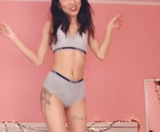 1reisatumi is a 20 year old female webcam sex model.