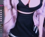 sweetcheecksmolly is a 21 year old female webcam sex model.